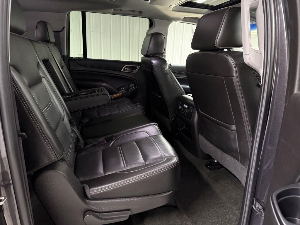 GMC Yukon XL photo 38
