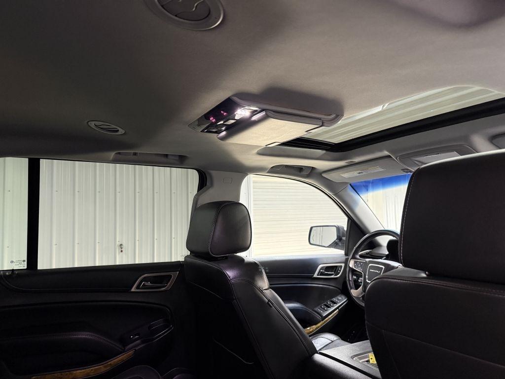 GMC Yukon XL photo 39