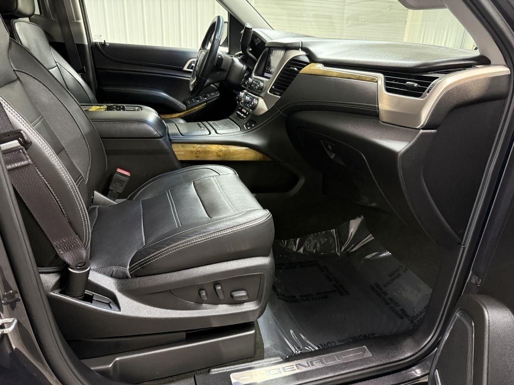 GMC Yukon XL photo 42
