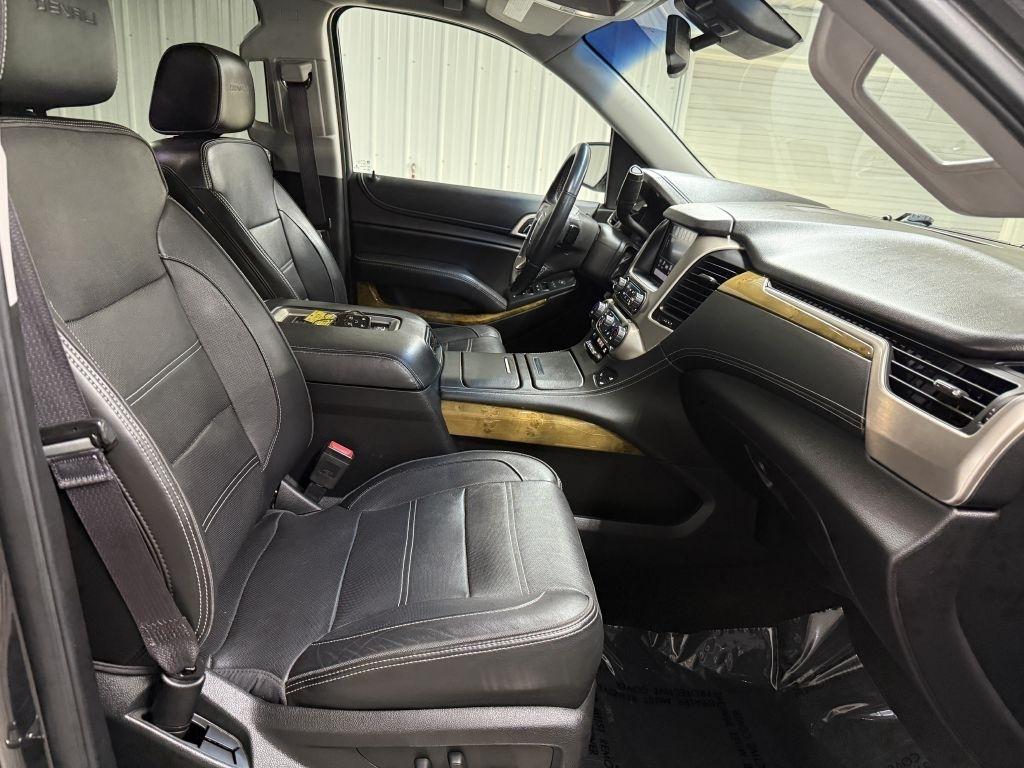 GMC Yukon XL photo 43