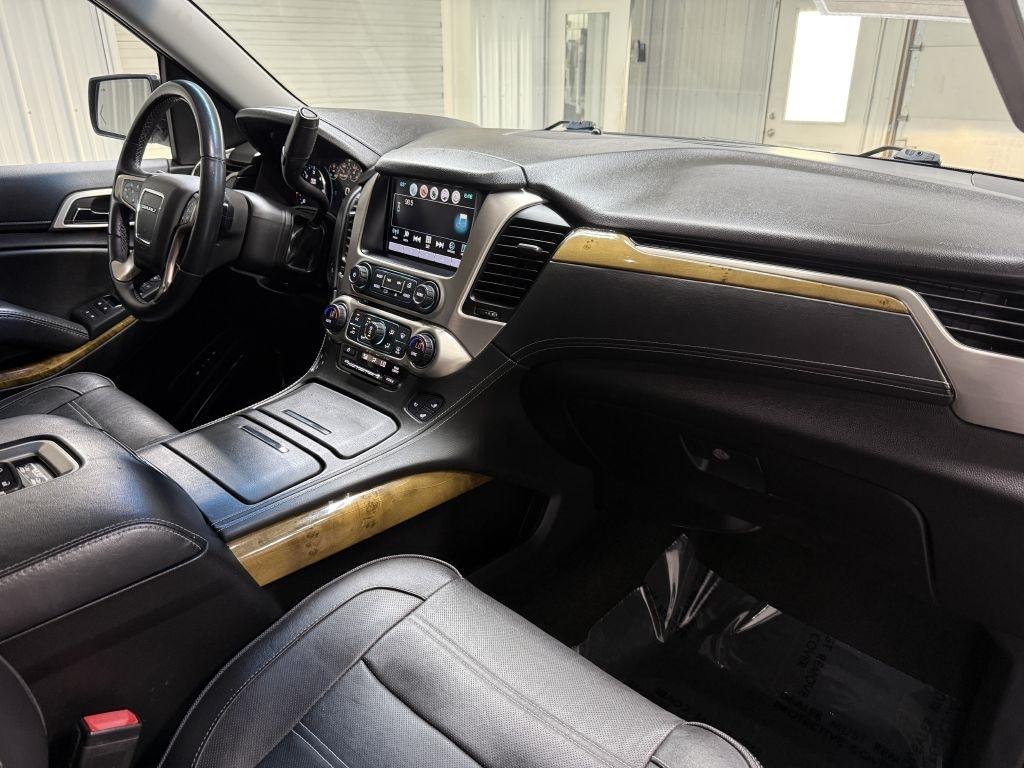GMC Yukon XL photo 44