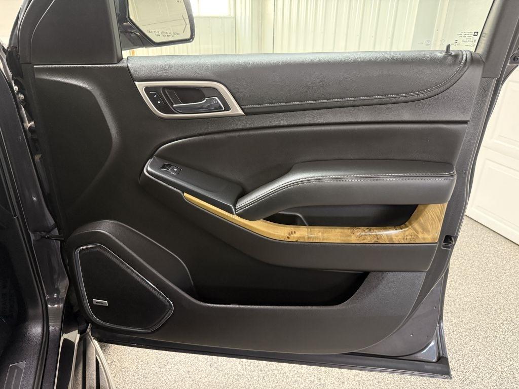 GMC Yukon XL photo 45