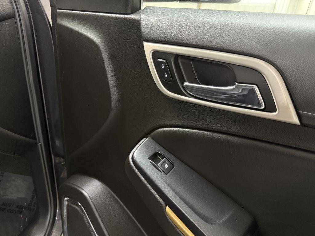 GMC Yukon XL photo 46