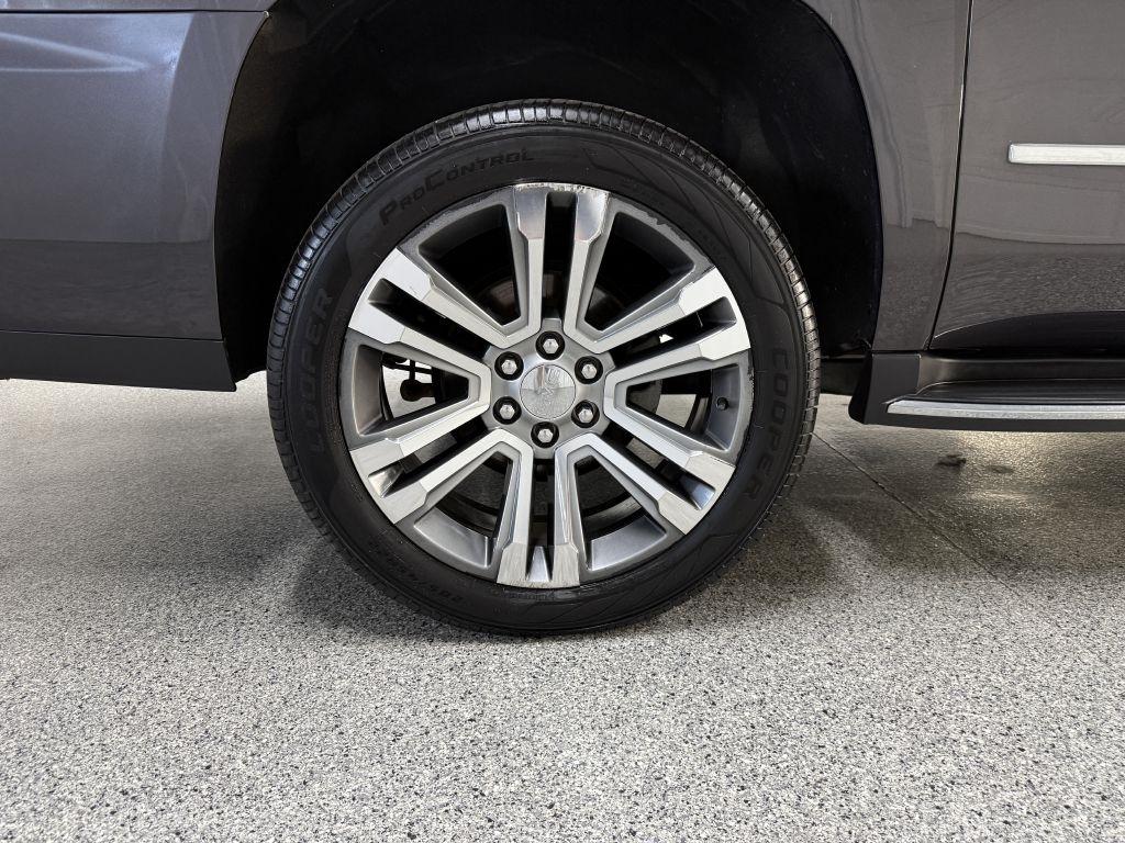 GMC Yukon XL photo 47