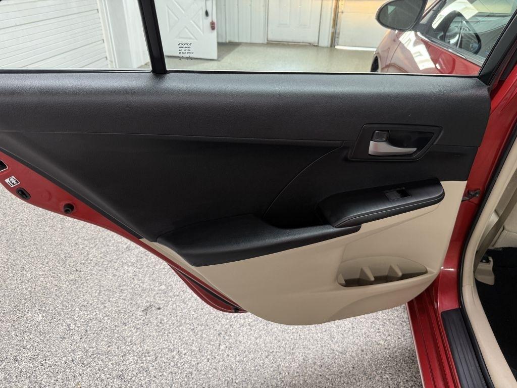 Toyota Camry photo 27