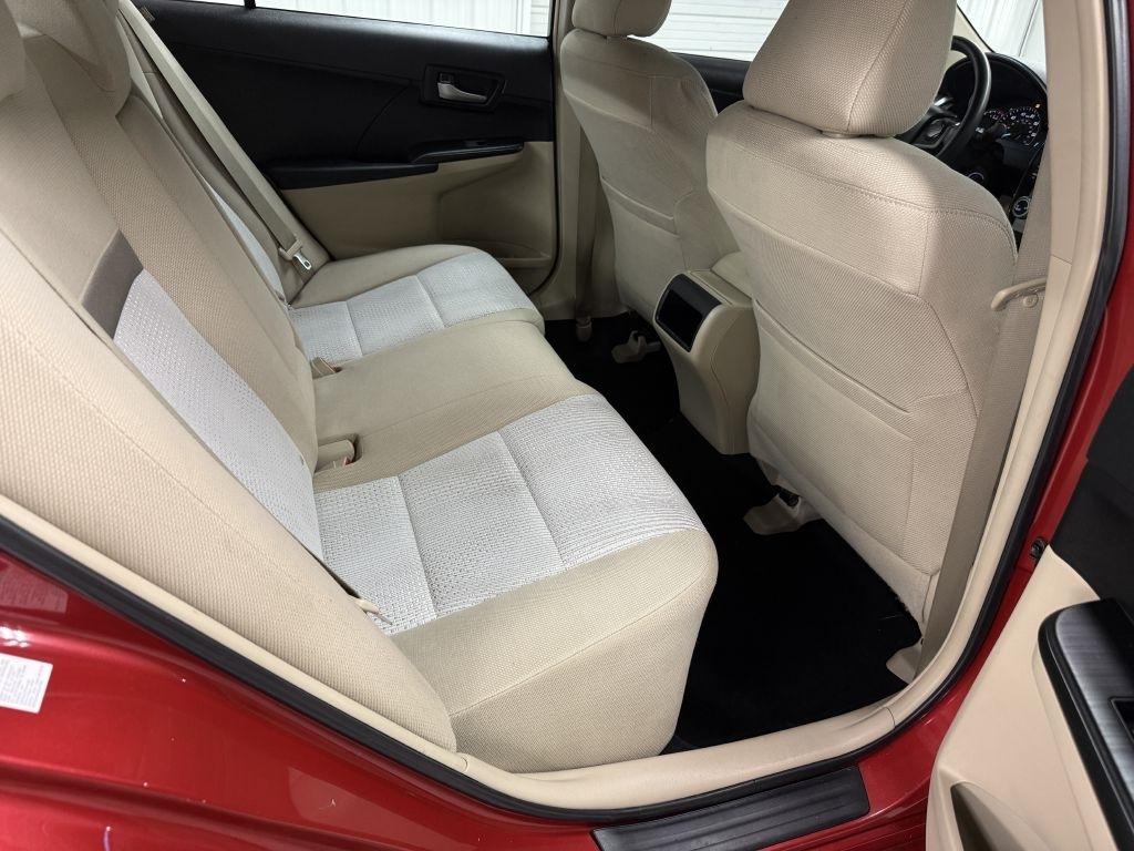 Toyota Camry photo 29