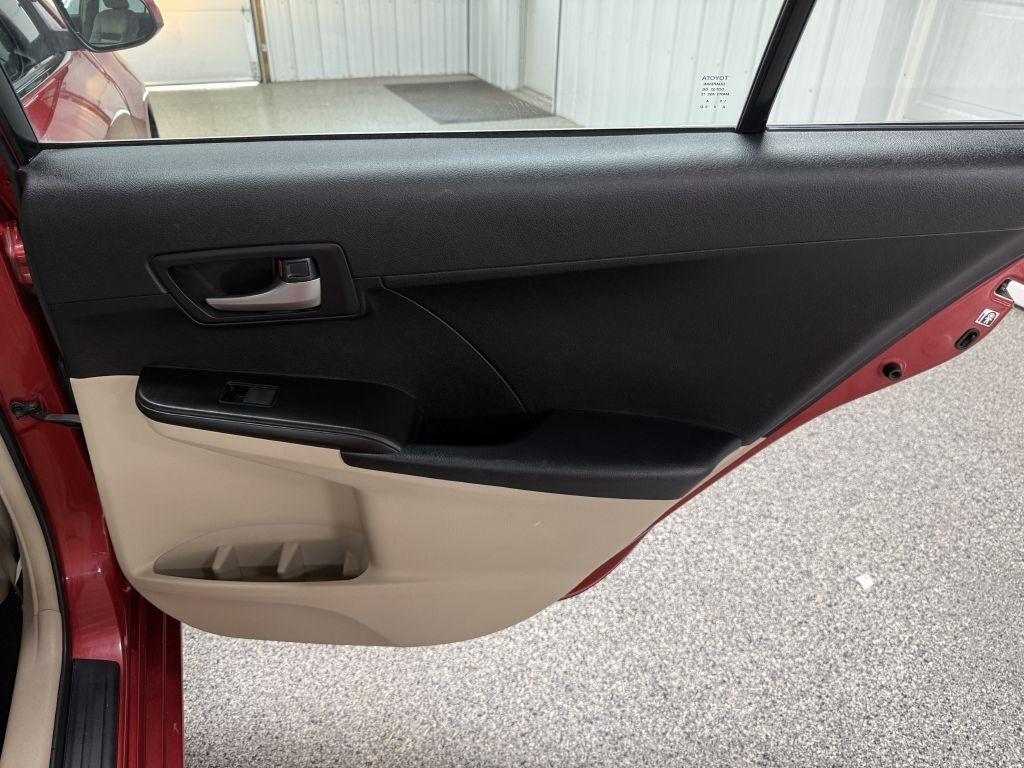 Toyota Camry photo 31