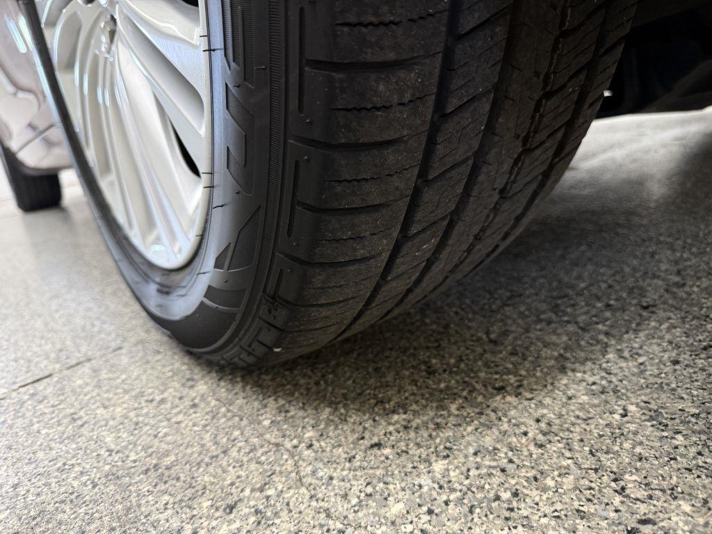 Chrysler 300 photo 34