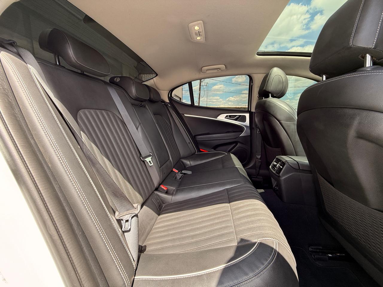 Genesis G70 2.0T Advanced AWD 2019