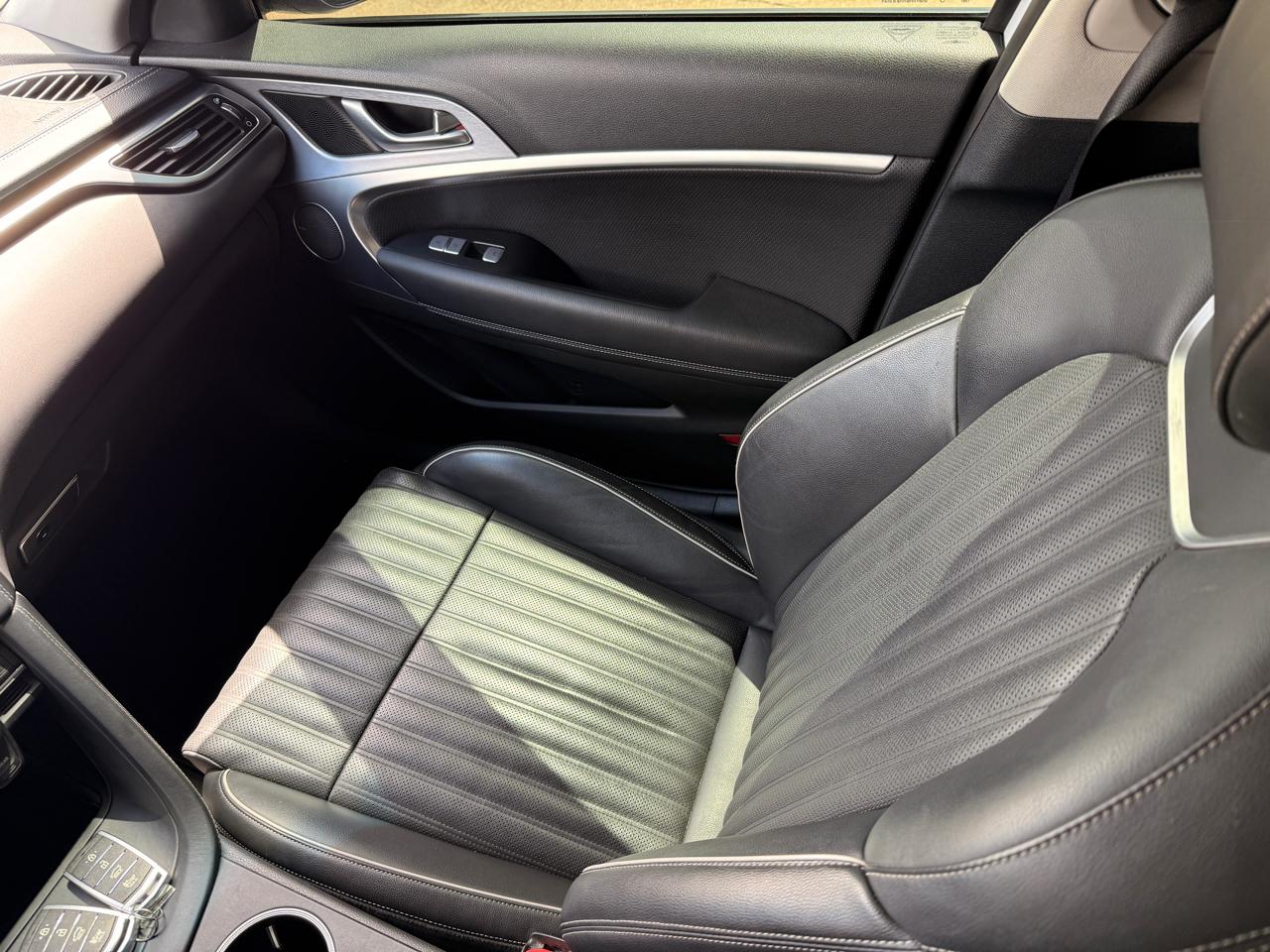 Genesis G70 2.0T Advanced AWD 2019