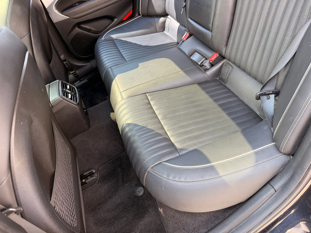 Genesis G70 2.0T 2021 Genesis G70 2.0T 2021