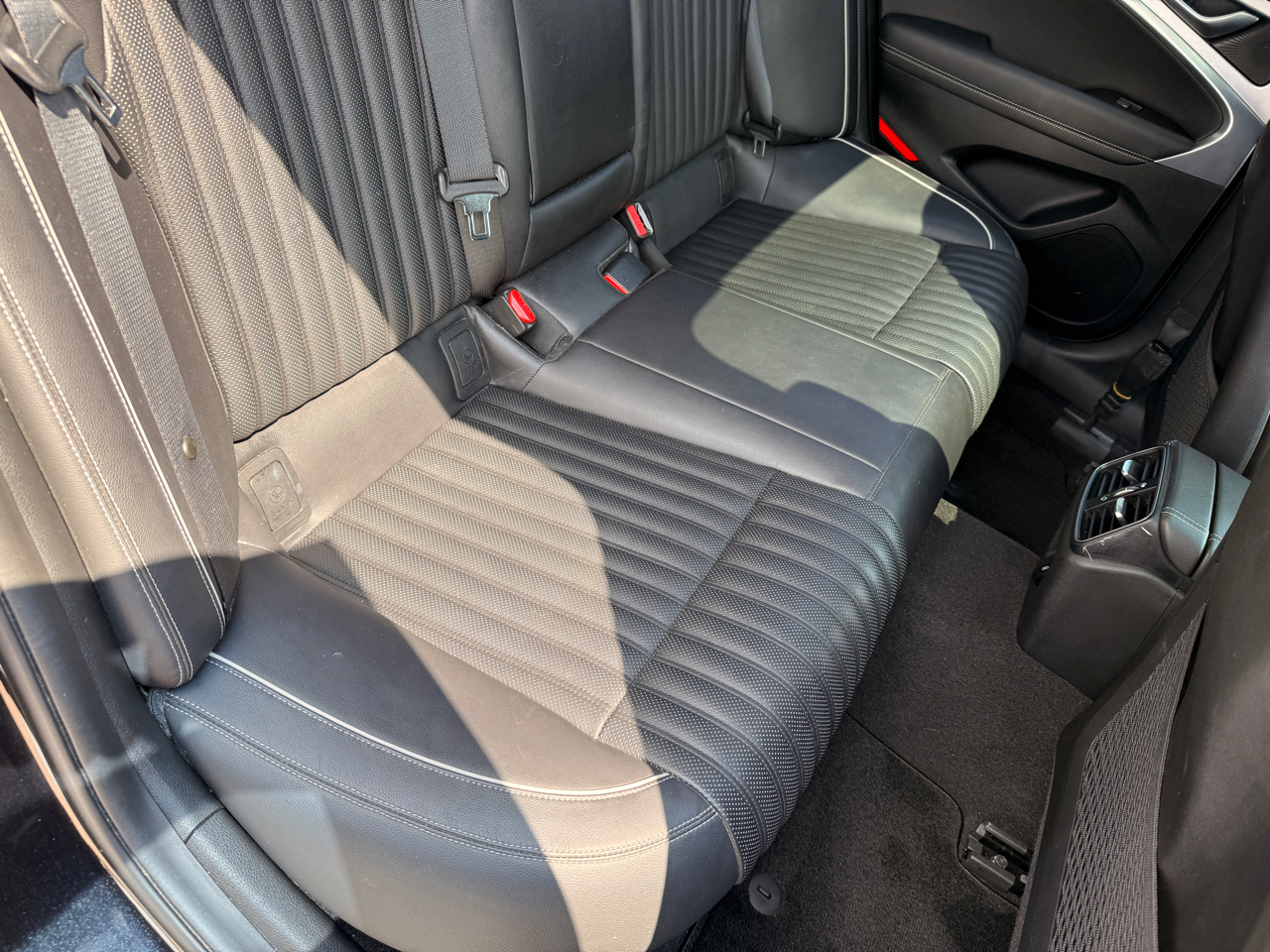 Genesis G70 2.0T 2021 Genesis G70 2.0T 2021