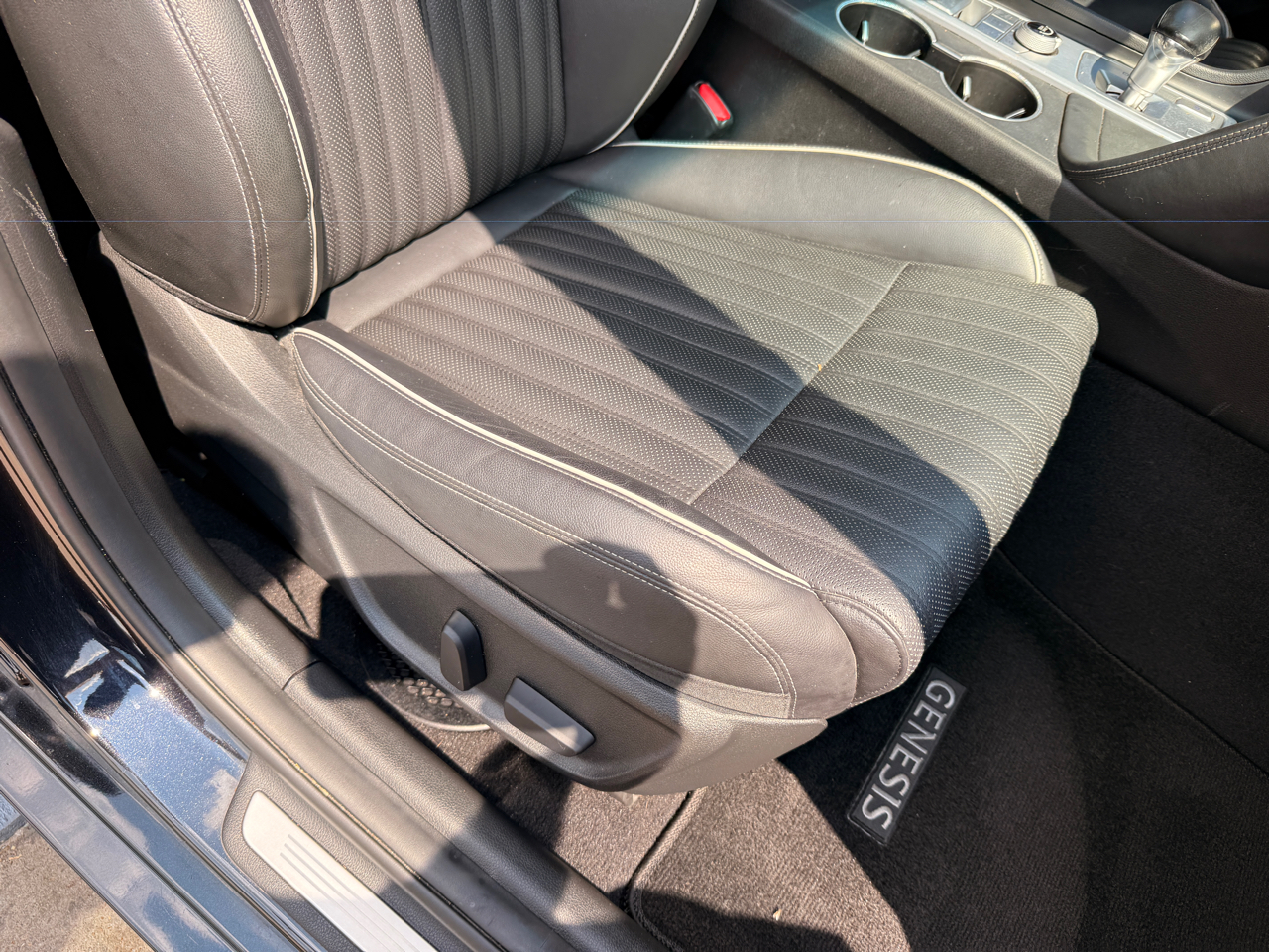 Genesis G70 2.0T 2021 Genesis G70 2.0T 2021