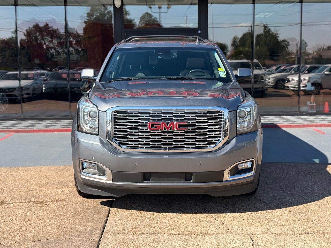 GMC Yukon XL Denali 4WD 2019 GMC Yukon XL Denali 4WD 2019