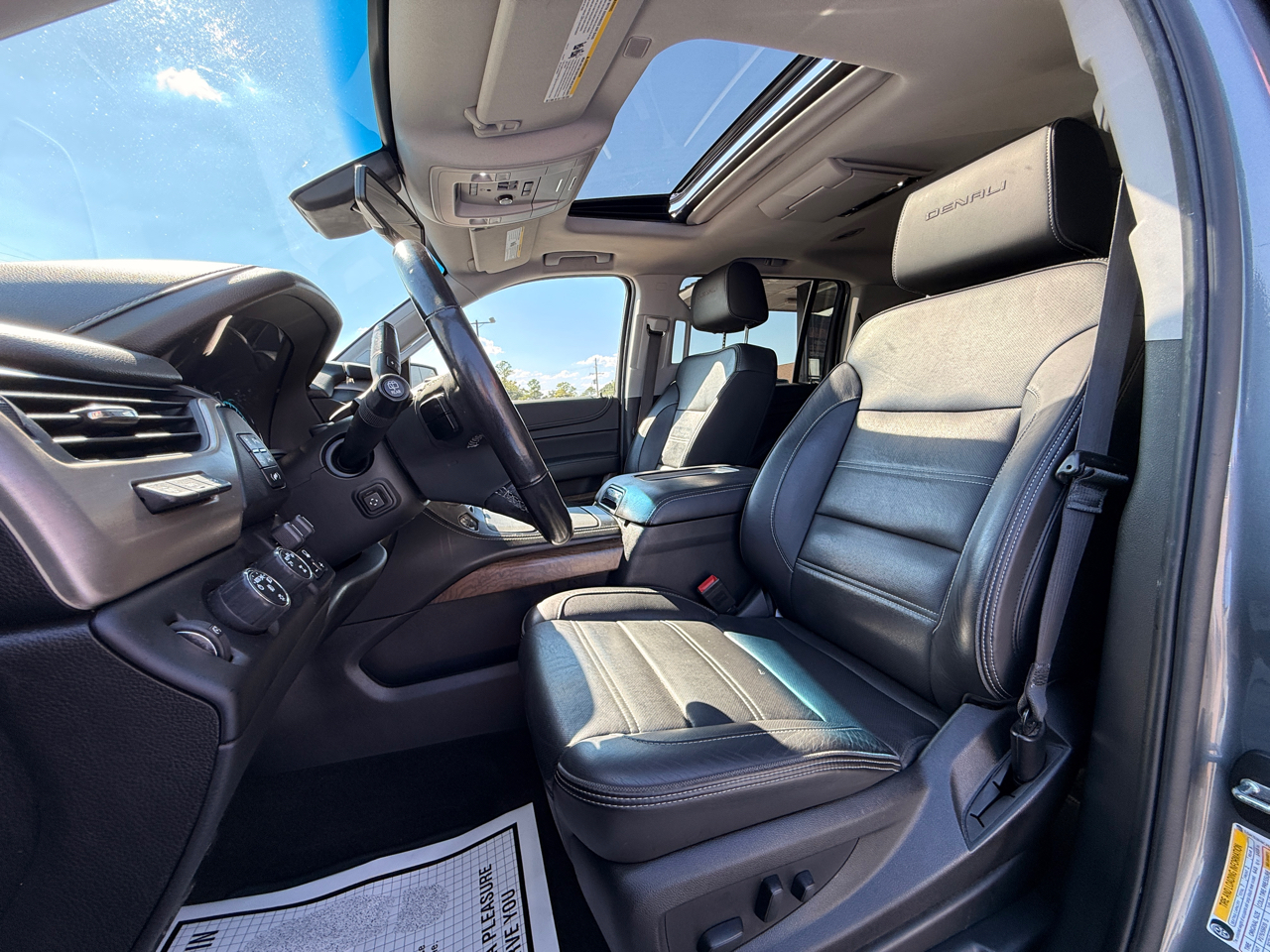 GMC Yukon XL Denali 4WD 2019 GMC Yukon XL Denali 4WD 2019