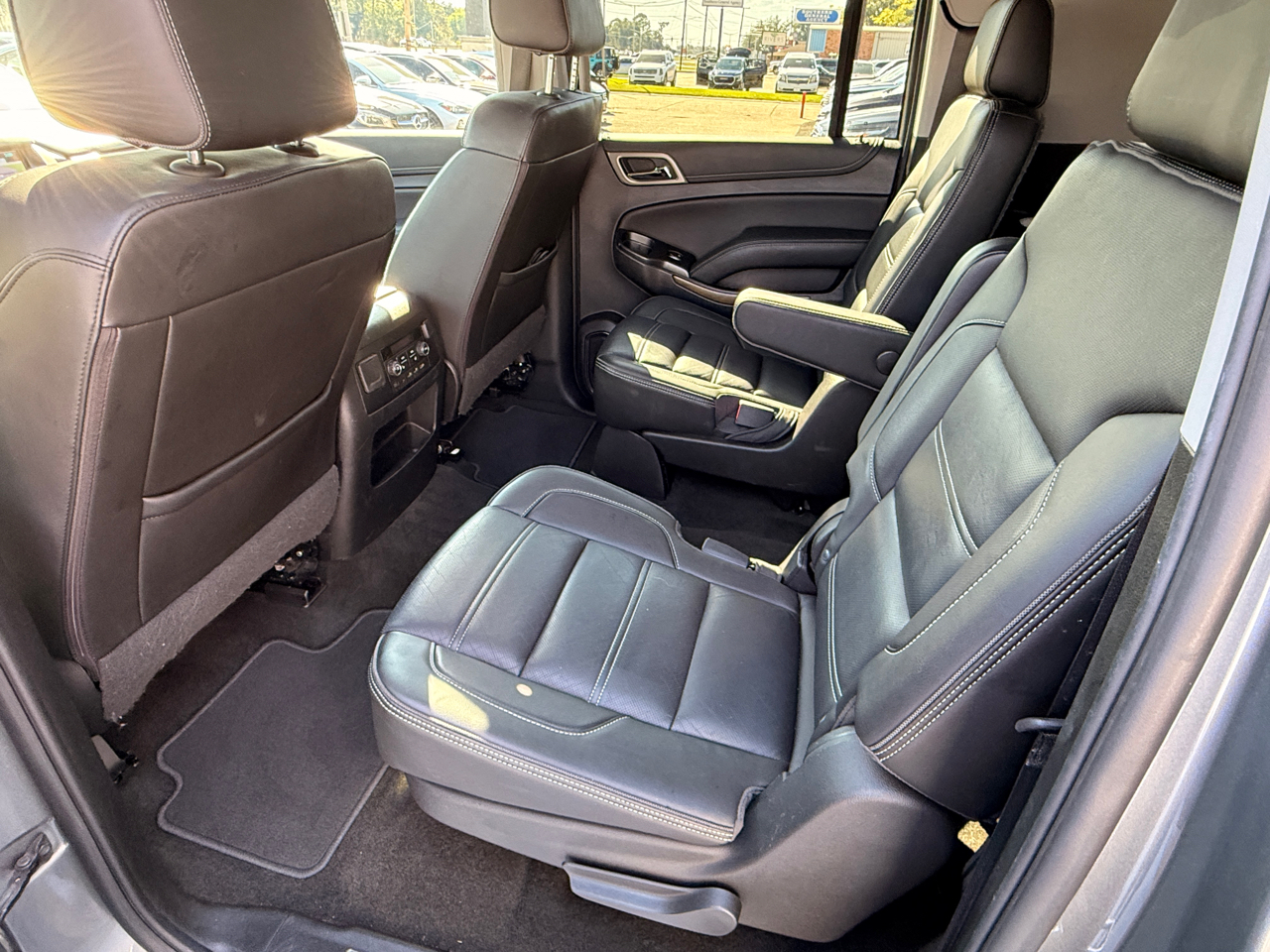 GMC Yukon XL Denali 4WD 2019 GMC Yukon XL Denali 4WD 2019