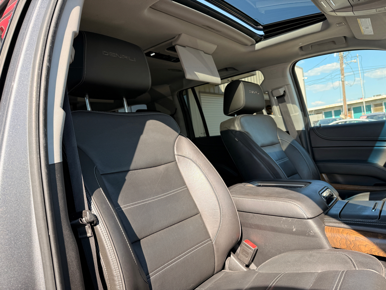GMC Yukon XL Denali 4WD 2019 GMC Yukon XL Denali 4WD 2019