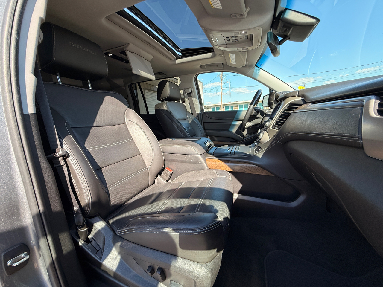 GMC Yukon XL Denali 4WD 2019 GMC Yukon XL Denali 4WD 2019