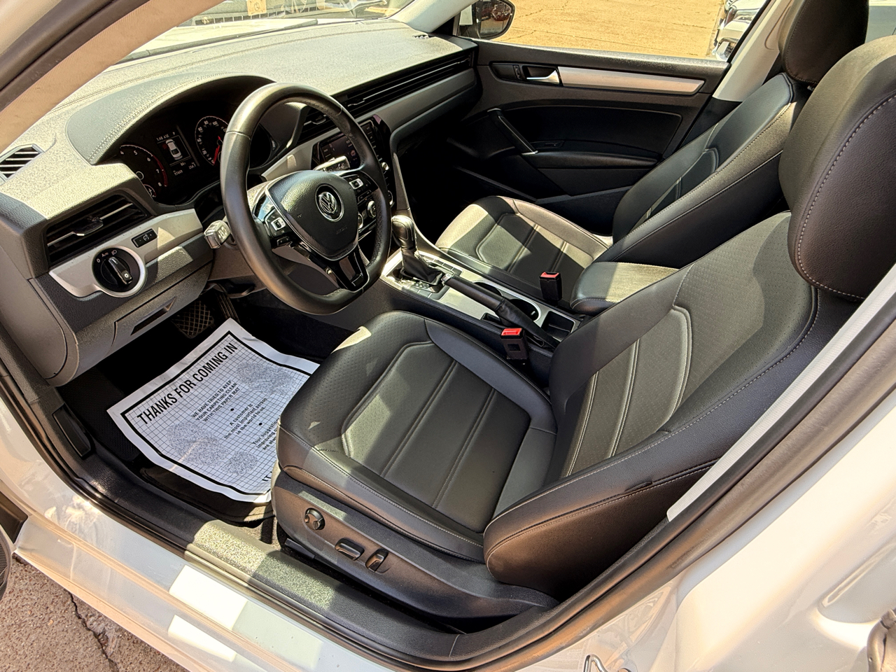 Volkswagen Passat SE 2021 Volkswagen Passat SE 2021