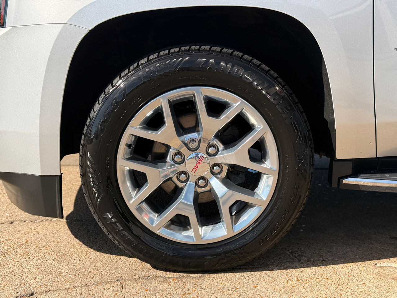 GMC Yukon SLT Standard Edition 2019 GMC Yukon SLT Standard Edition 2019