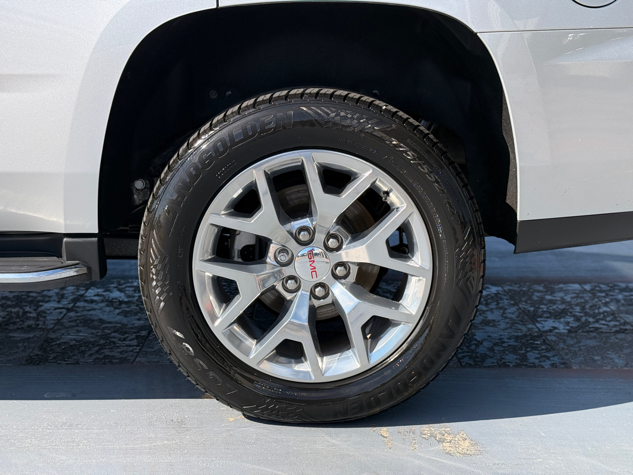 GMC Yukon SLT Standard Edition 2019 GMC Yukon SLT Standard Edition 2019