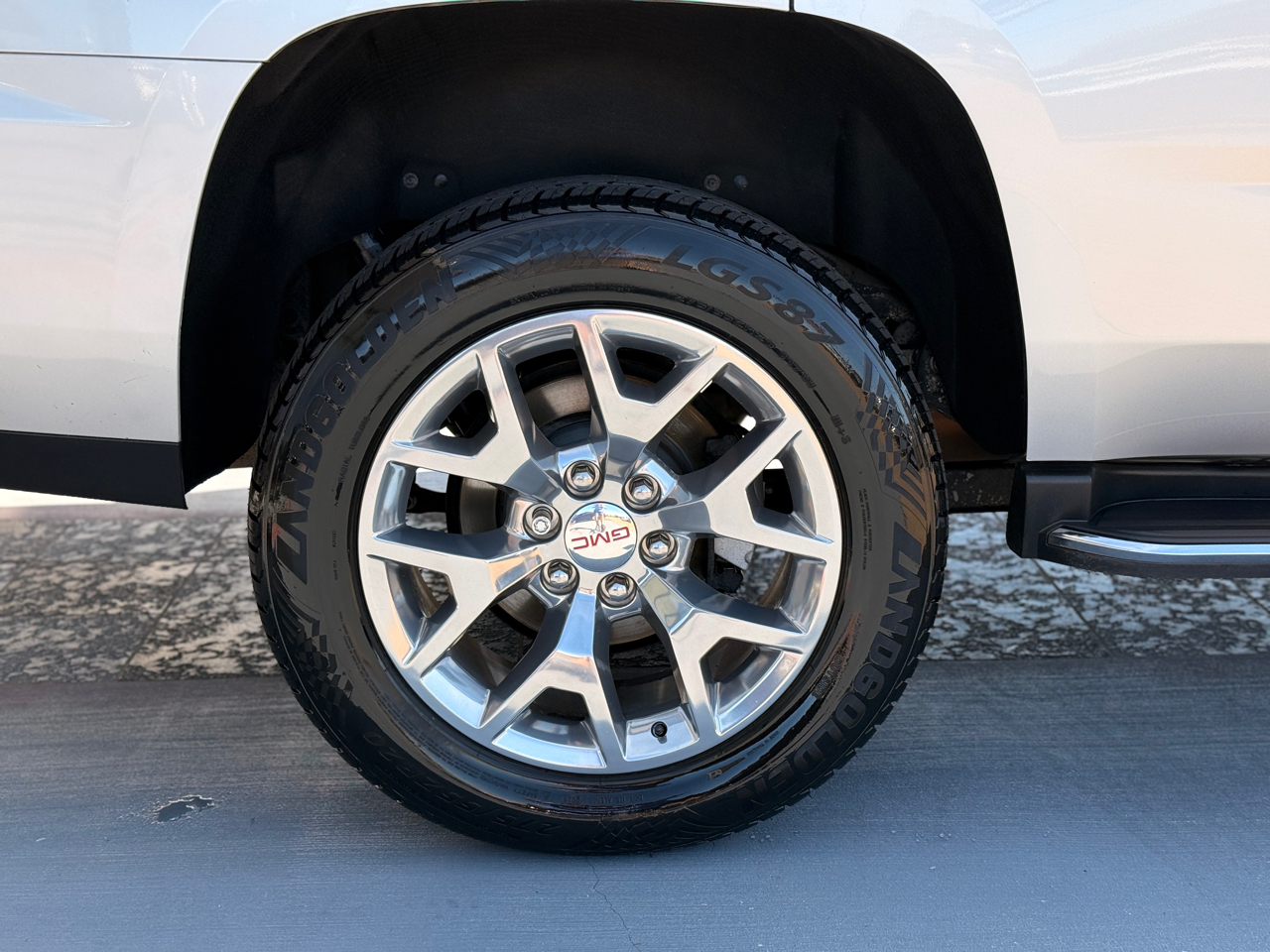 GMC Yukon SLT Standard Edition 2019 GMC Yukon SLT Standard Edition 2019