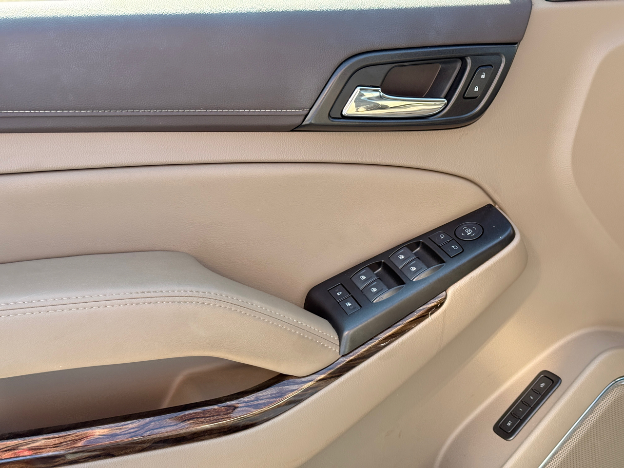 GMC Yukon SLT Standard Edition 2019 GMC Yukon SLT Standard Edition 2019