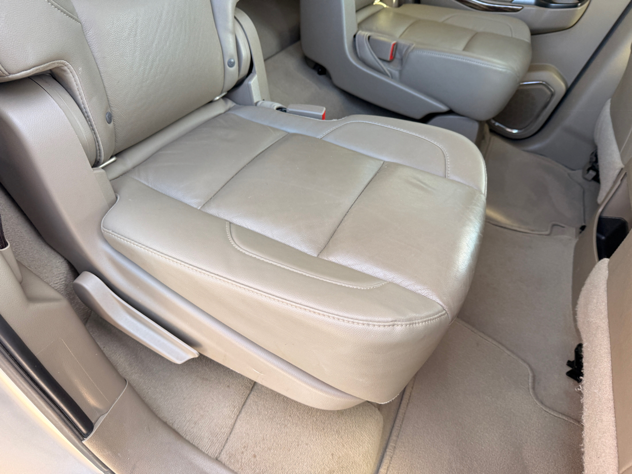 GMC Yukon SLT Standard Edition 2019 GMC Yukon SLT Standard Edition 2019