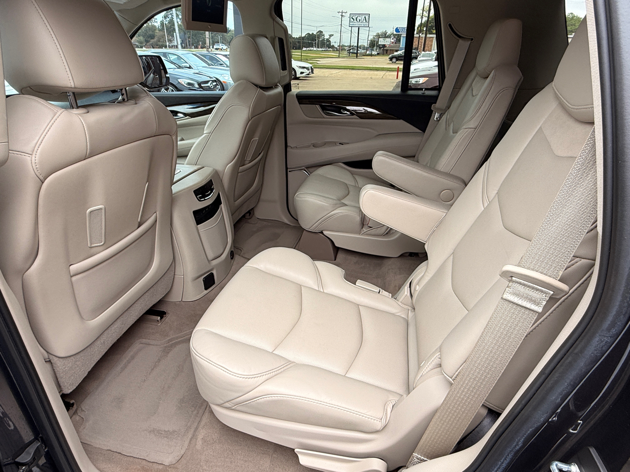 Cadillac Escalade Premium 2WD 2018 Cadillac Escalade Premium 2WD 2018