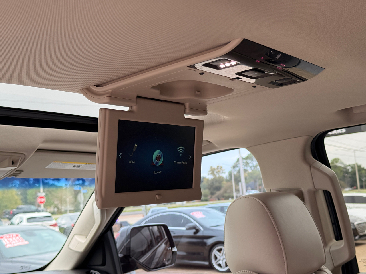 Cadillac Escalade Premium 2WD 2018 Cadillac Escalade Premium 2WD 2018