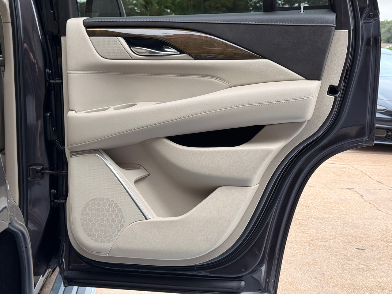 Cadillac Escalade Premium 2WD 2018 Cadillac Escalade Premium 2WD 2018