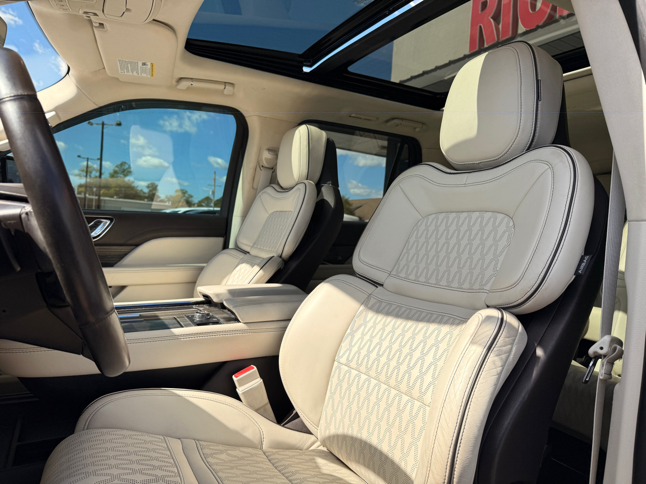 Lincoln Navigator Black Label 4WD 2020 Lincoln Navigator Black Label 4WD 2020