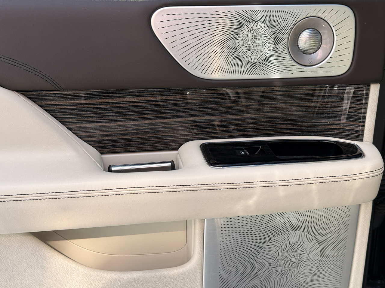 Lincoln Navigator Black Label 4WD 2020 Lincoln Navigator Black Label 4WD 2020