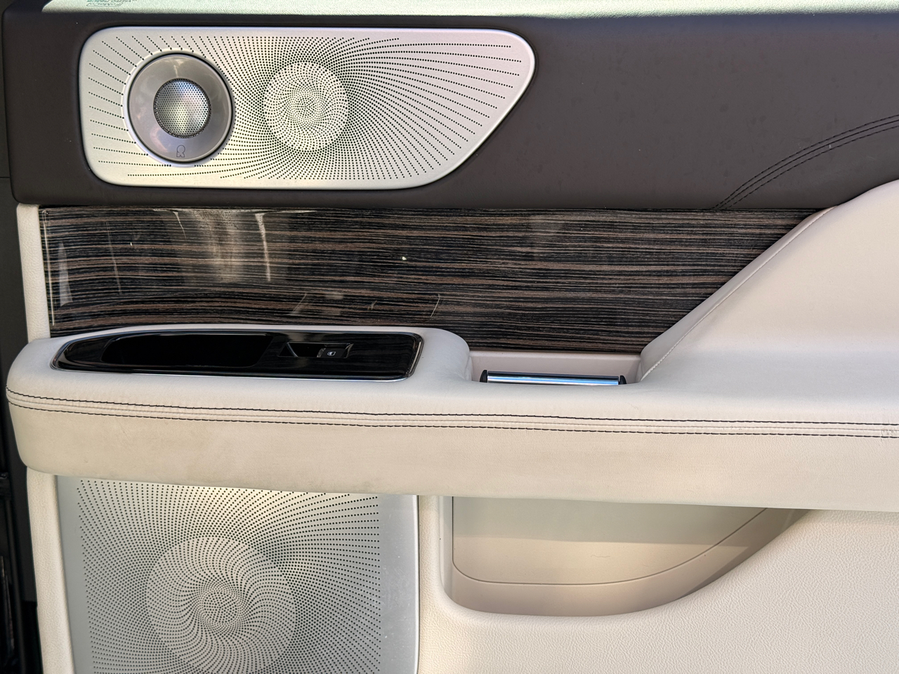 Lincoln Navigator Black Label 4WD 2020 Lincoln Navigator Black Label 4WD 2020