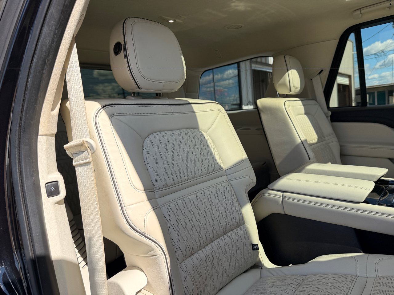 Lincoln Navigator Black Label 4WD 2020 Lincoln Navigator Black Label 4WD 2020