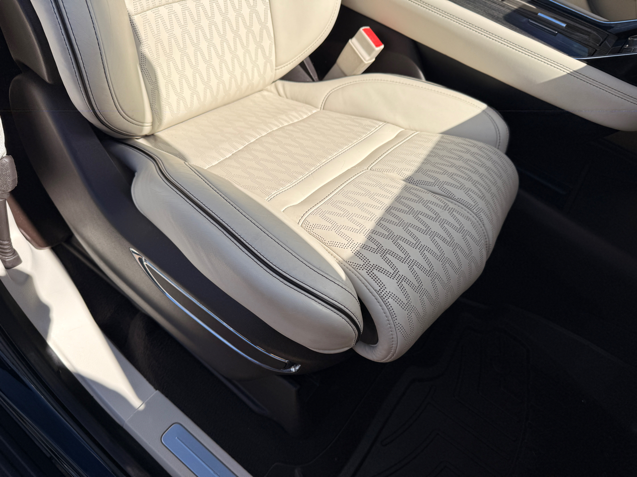 Lincoln Navigator Black Label 4WD 2020 Lincoln Navigator Black Label 4WD 2020