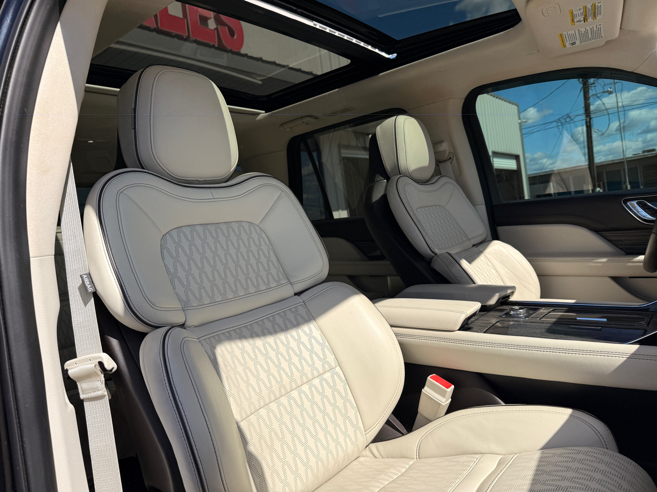 Lincoln Navigator Black Label 4WD 2020 Lincoln Navigator Black Label 4WD 2020