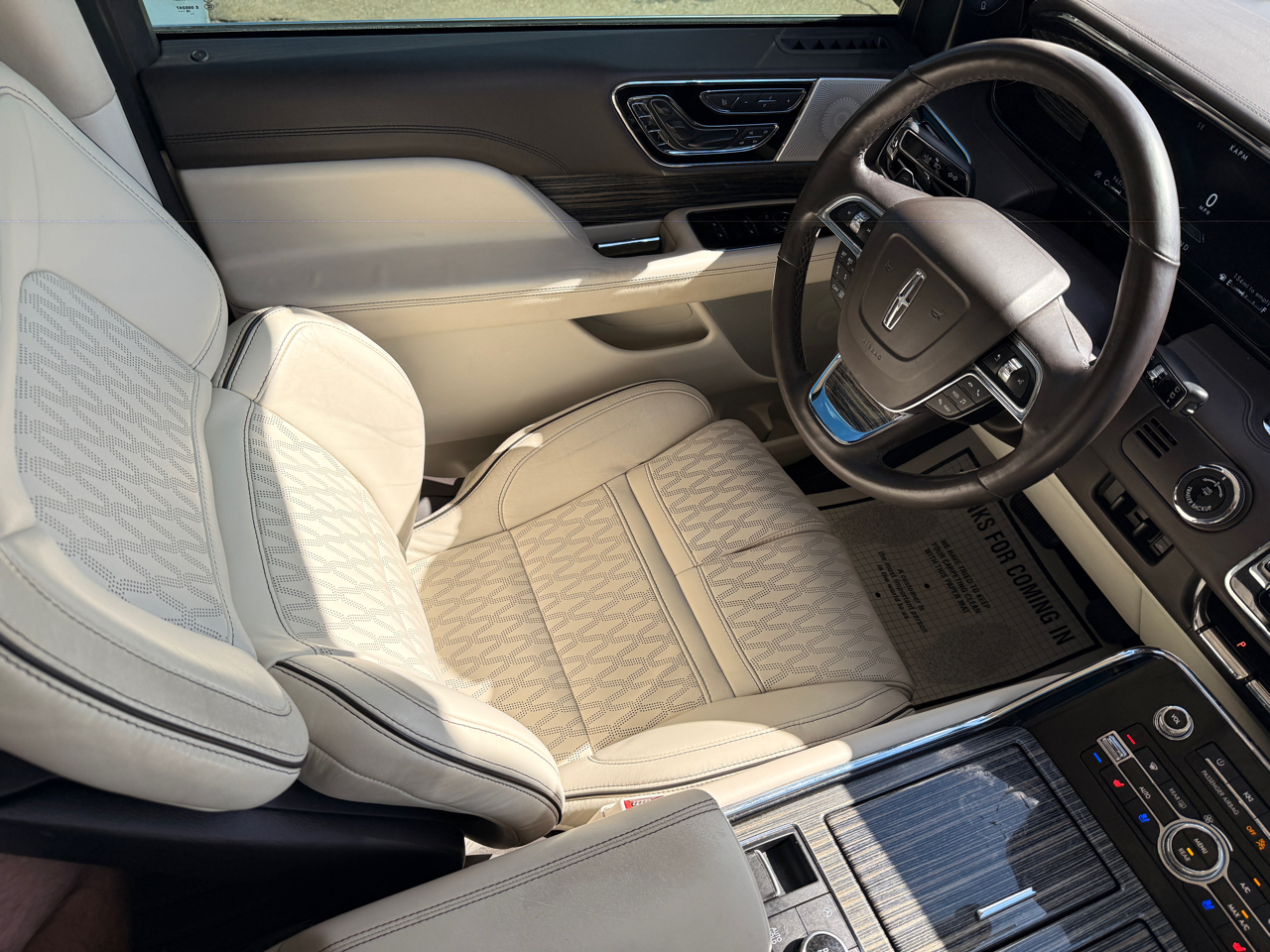 Lincoln Navigator Black Label 4WD 2020 Lincoln Navigator Black Label 4WD 2020