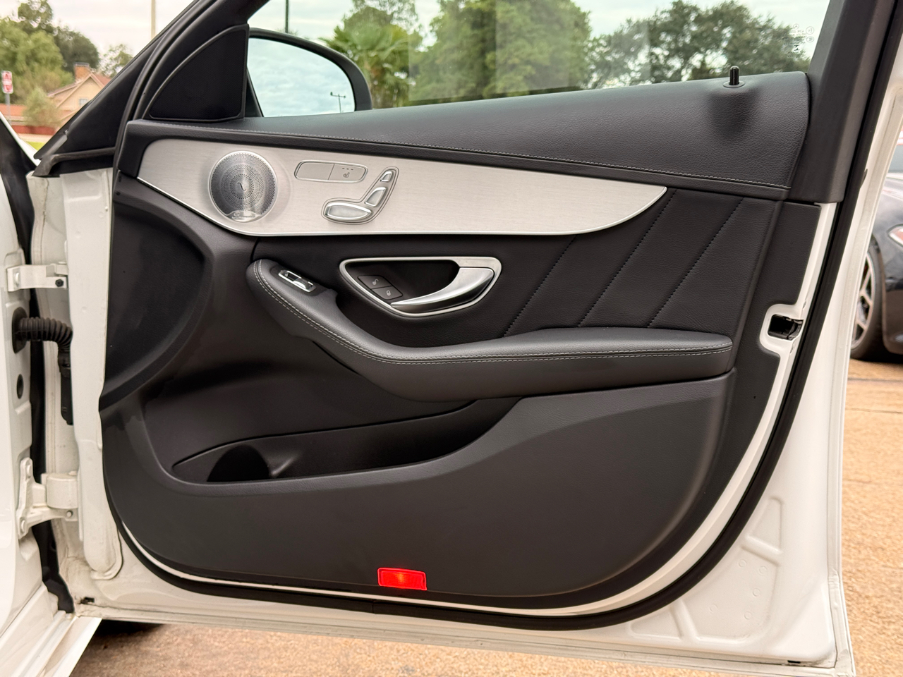 Mercedes-Benz C-Class C400 4MATIC Sedan 2015 Mercedes-Benz C-Class C400 4MATIC Sedan 2015