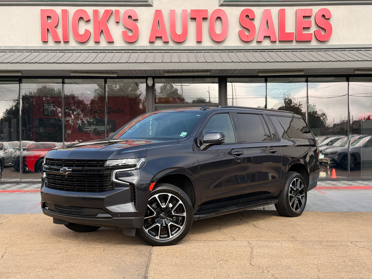 2023 Chevrolet Suburban RST