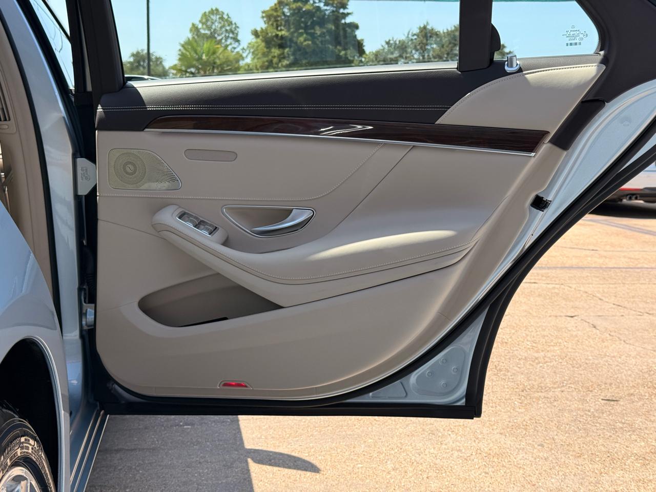 Mercedes-Benz S-Class S550 2016