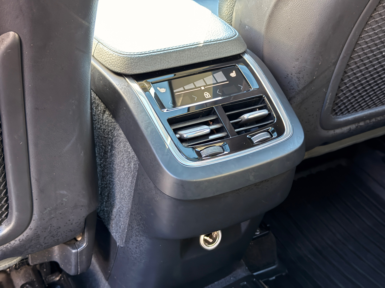 Volvo XC90 T6 Momentum AWD 2020