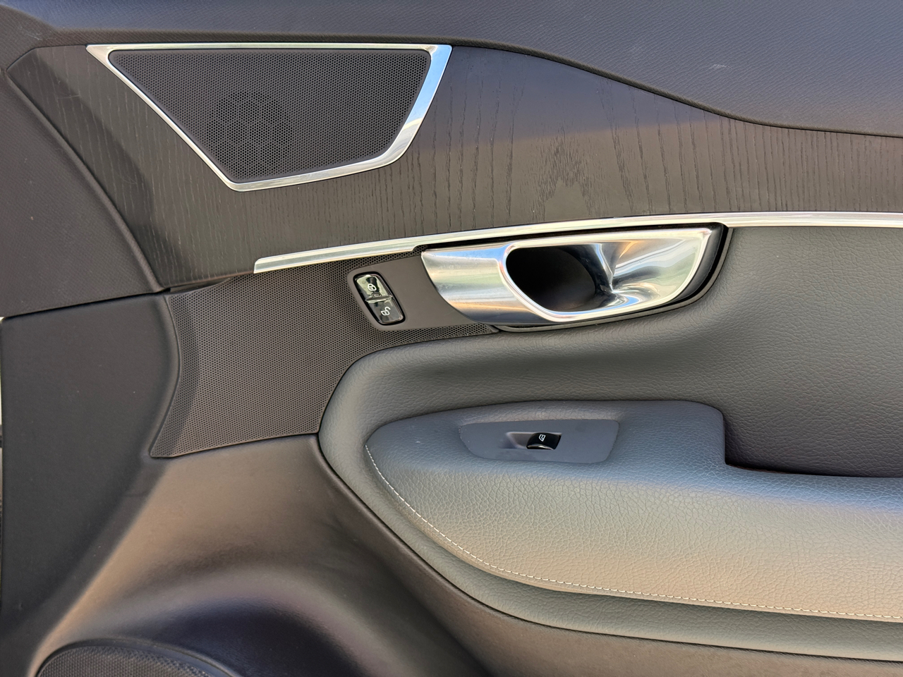 Volvo XC90 T6 Momentum AWD 2020