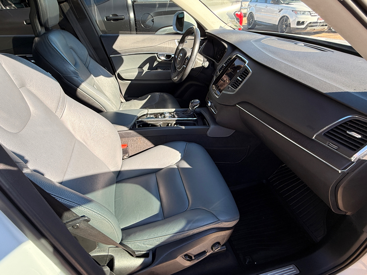 Volvo XC90 T6 Momentum AWD 2020