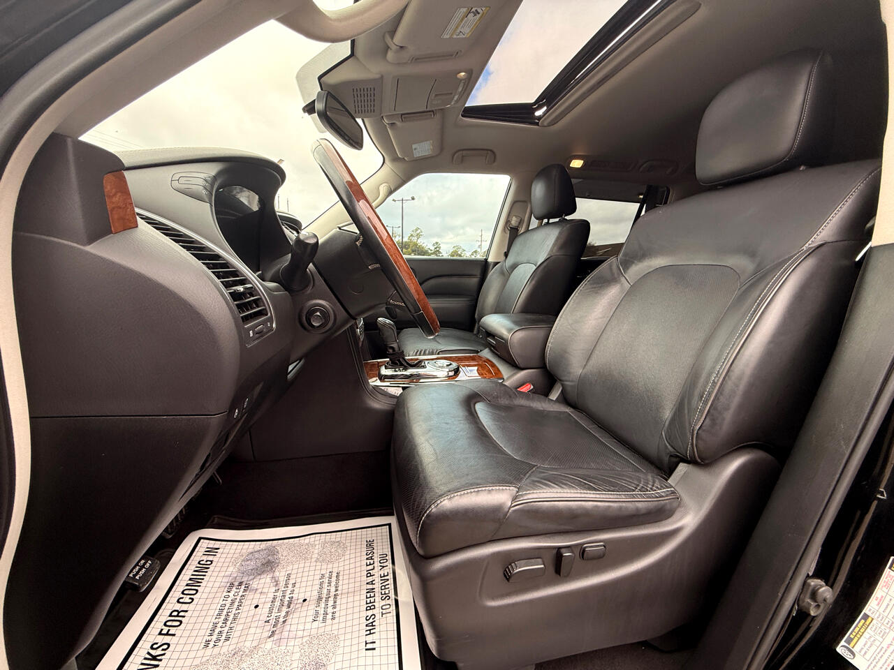 Infiniti QX80 LUXE 2019