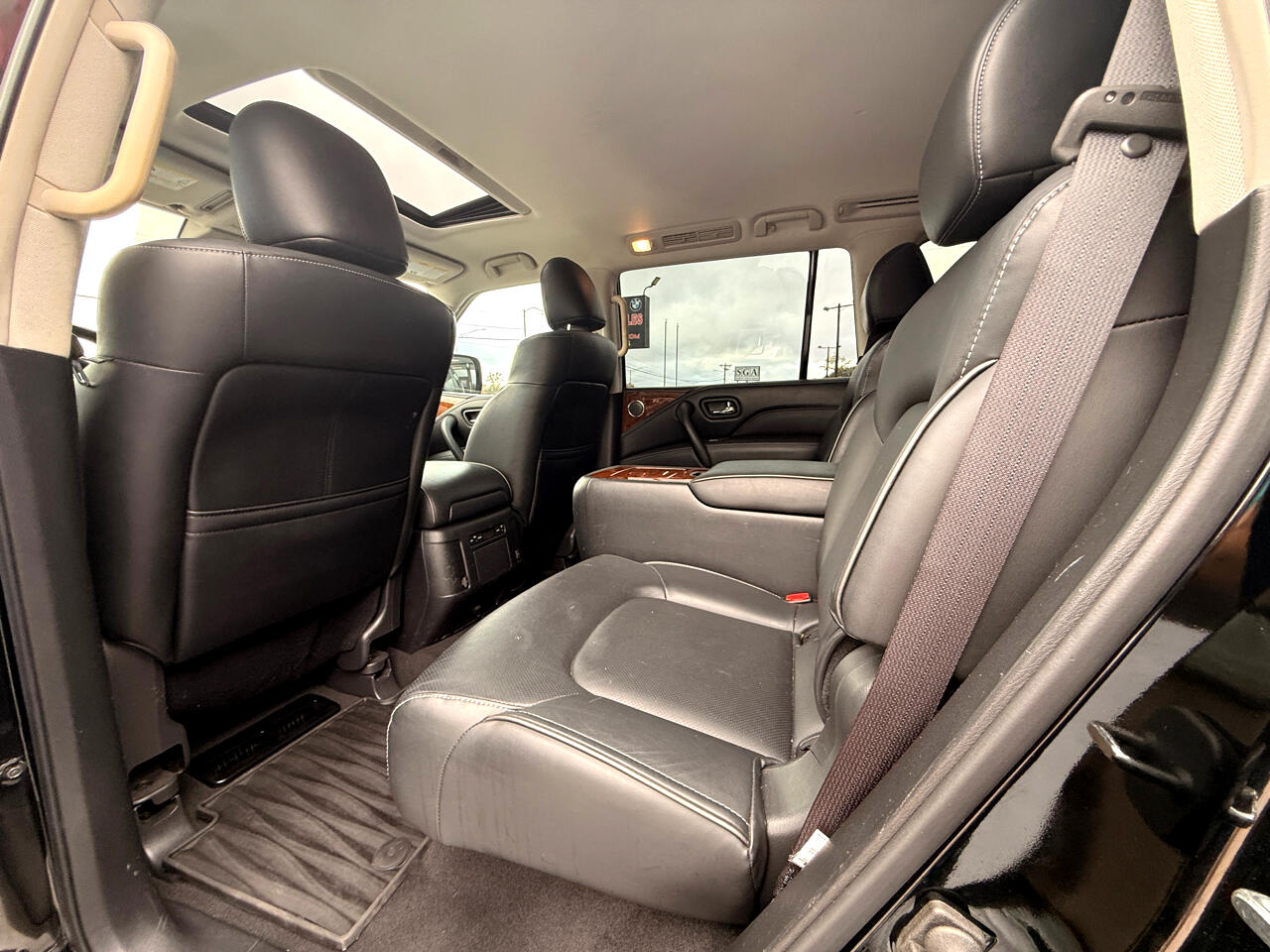 Infiniti QX80 LUXE 2019