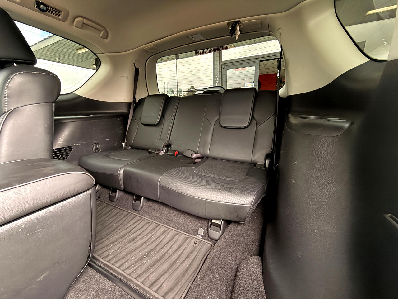 Infiniti QX80 LUXE 2019