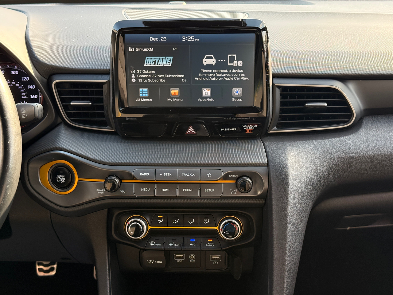 Hyundai Veloster Turbo R-Spec 6M 2019