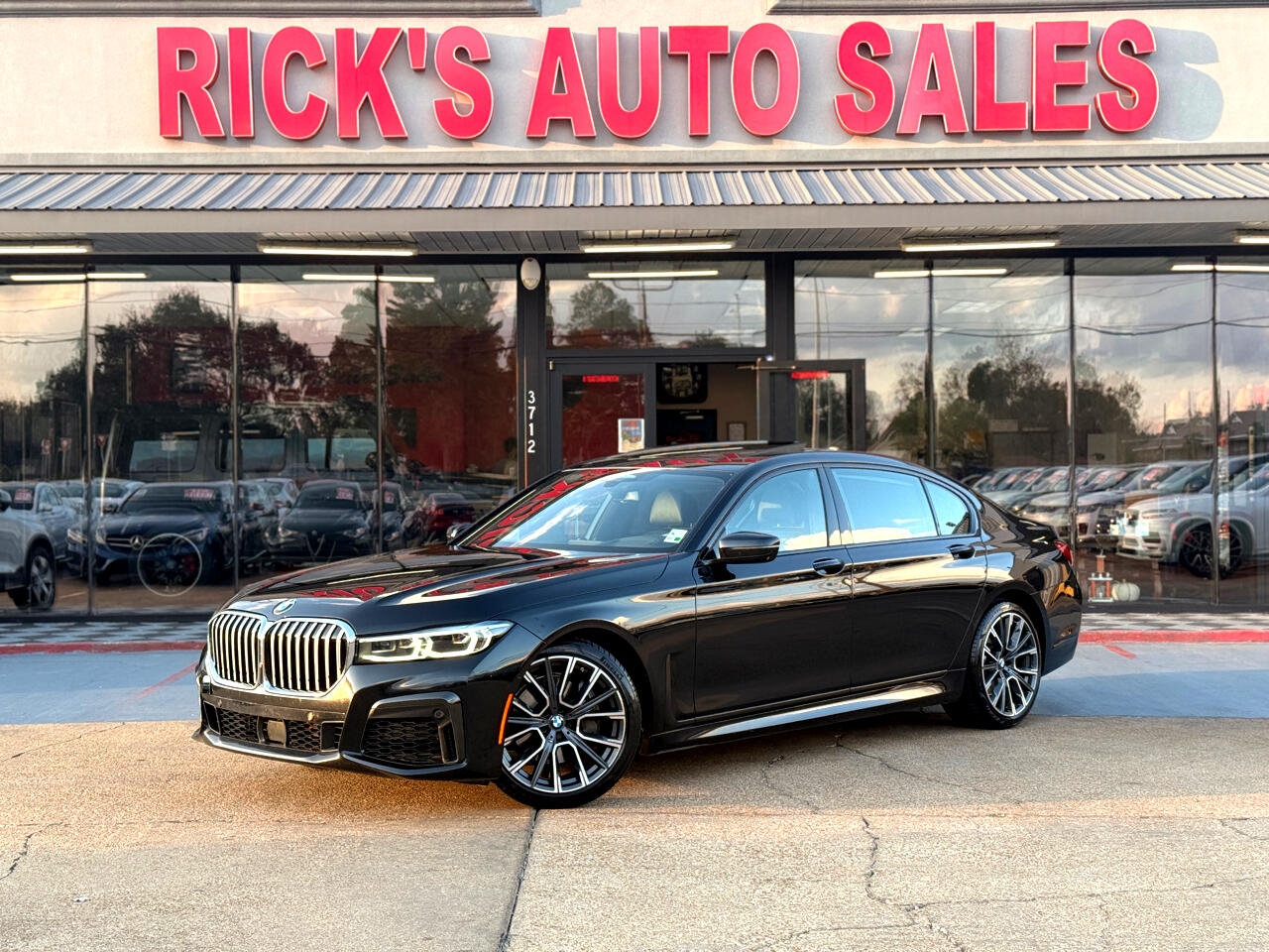 2022 BMW 7-Series 740i