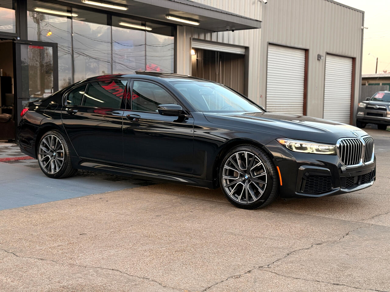 BMW 7-Series 740i 2022